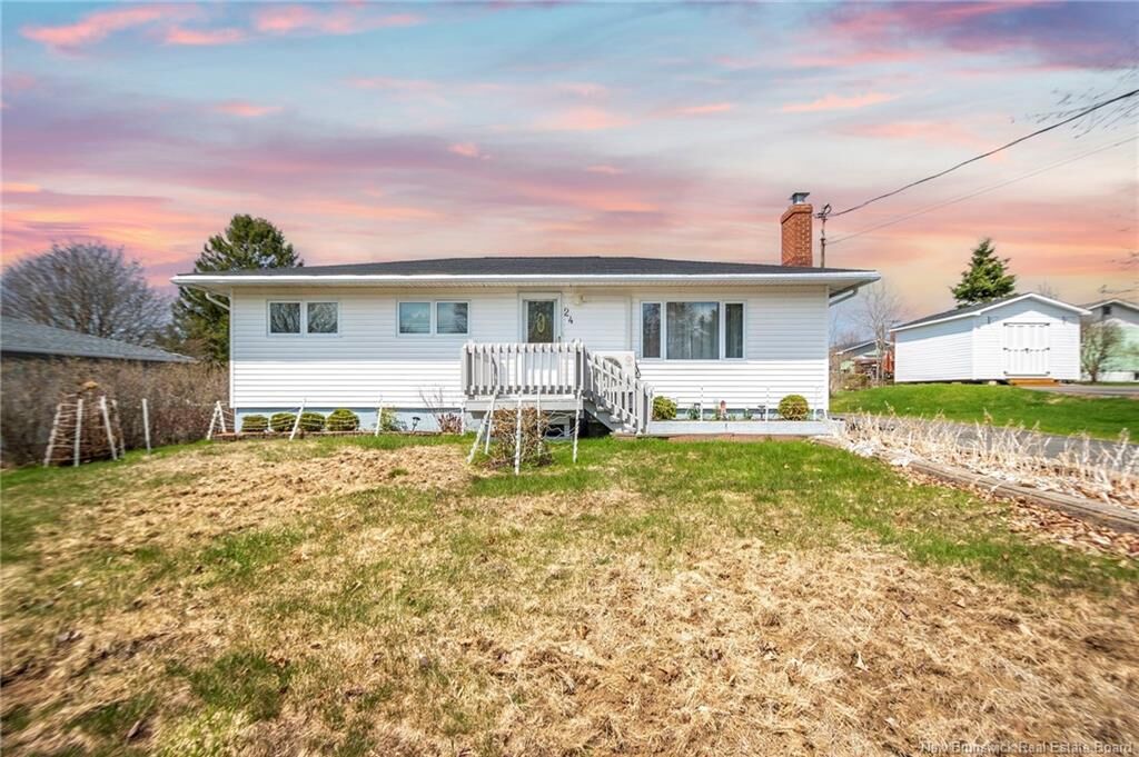Property Photo:  24 Glengarry Drive  NB E2J 2Y3 