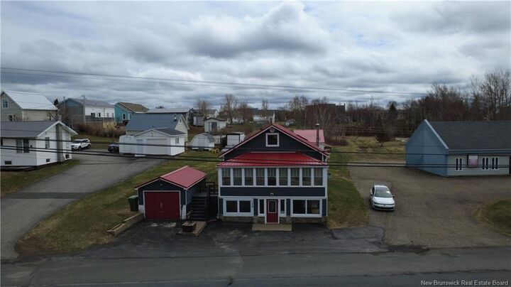 Property Photo:  300 Boulevard St-Pierre Ouest  NB E1W 1A3 