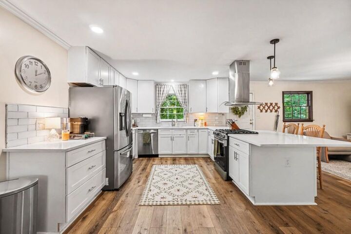 Property Photo:  1722 Timothy Drive SW  GA 30311 