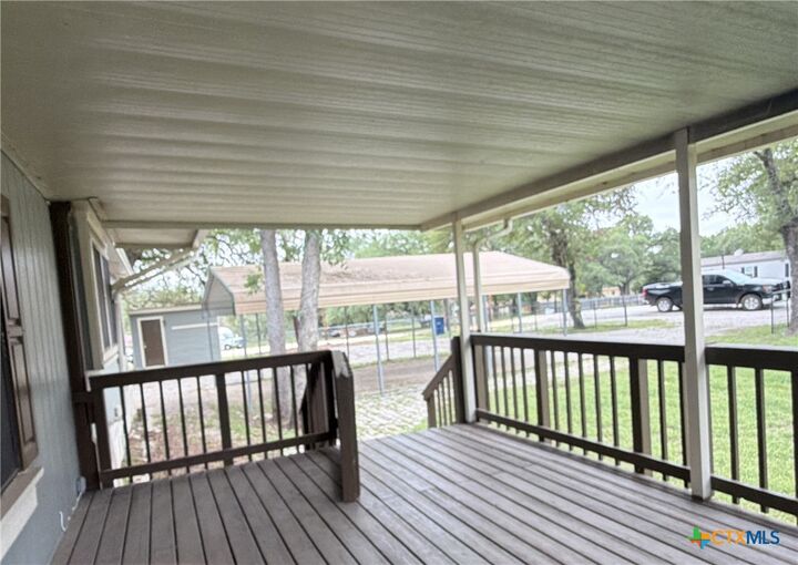 Property Photo:  309 Hickory Run  TX 78121 
