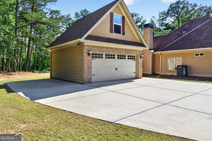 Property Photo:  173 Coral Ridge Court  GA 30268 
