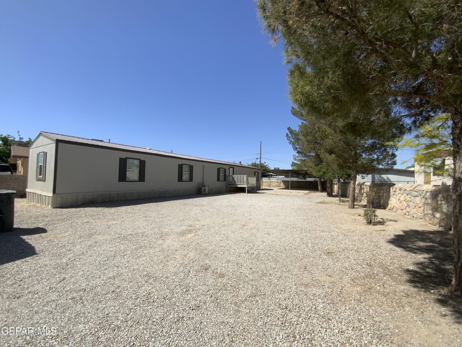 Property Photo:  615 Avo Street  TX 79838 