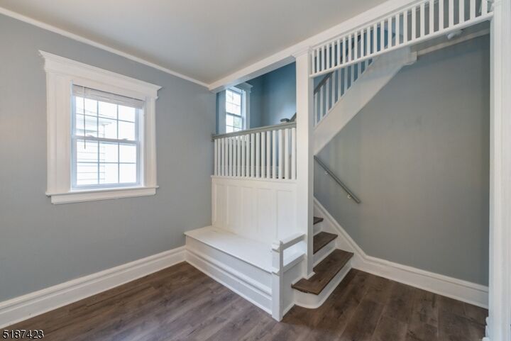 Property Photo:  14 Grove Ter 2  NJ 07042 