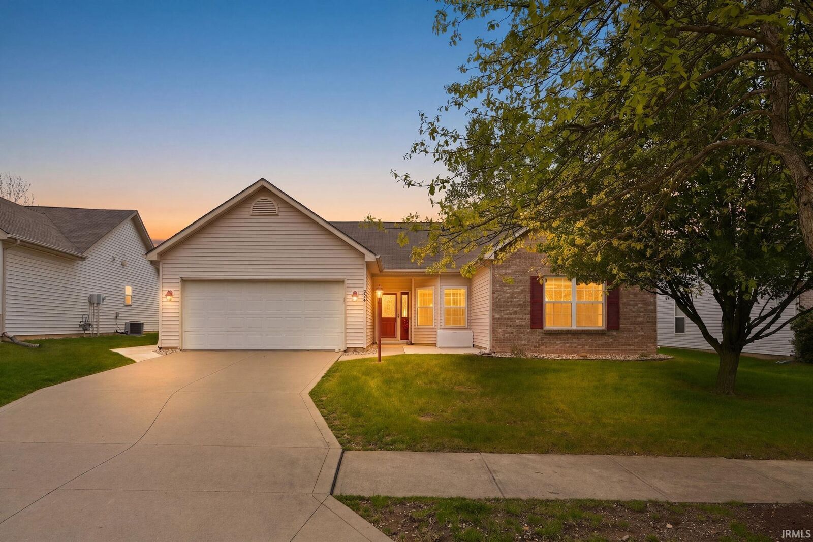Property Photo:  224 Caperiole Place  IN 46825 