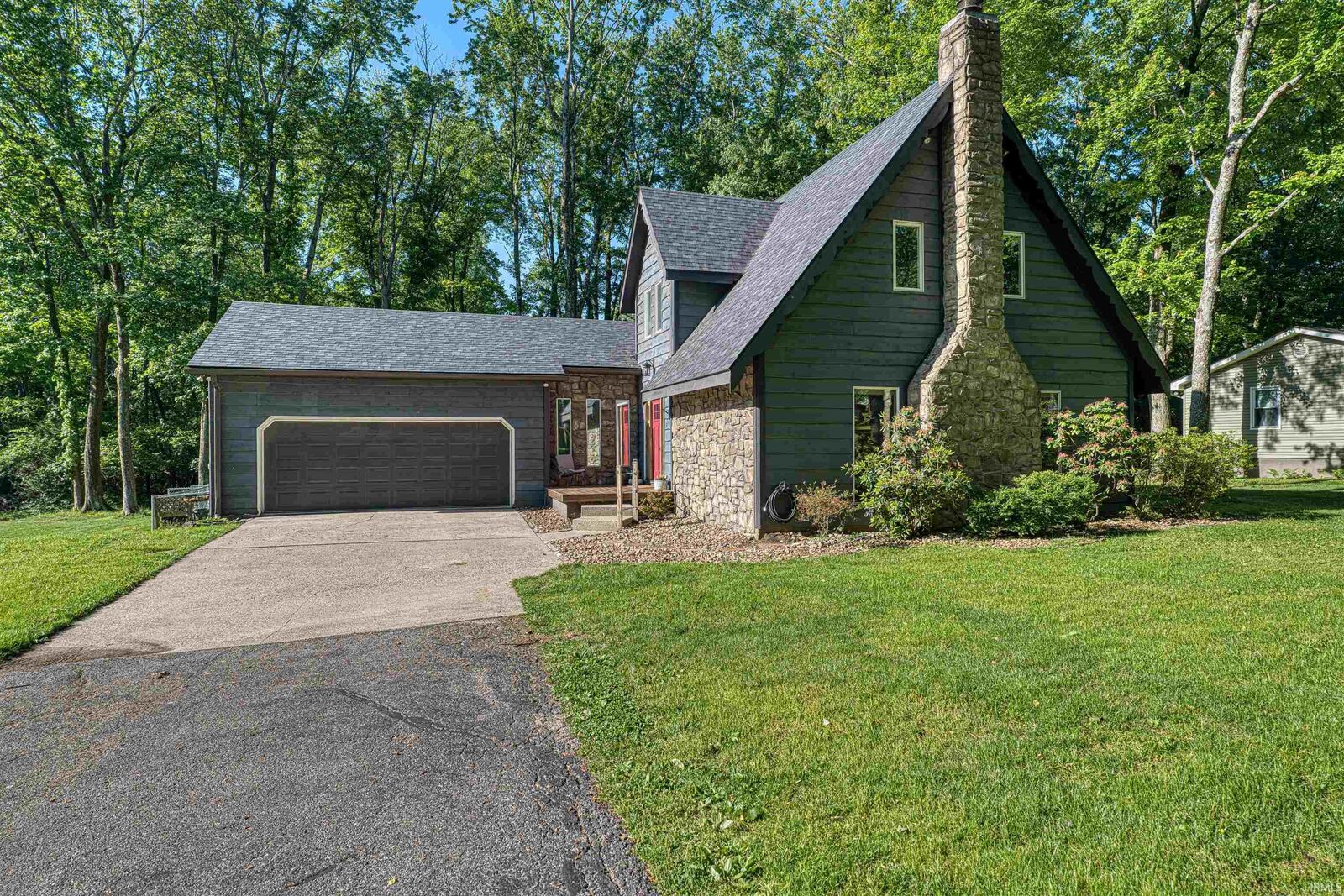 Property Photo:  179 E Lake Inwood Drive  IN 47670 