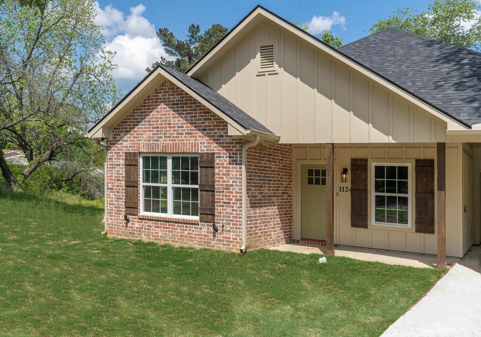 Property Photo:  1124 Hackberry Road  TX 75647 