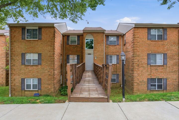 Property Photo: 421 Redding Road 99 KY 40517