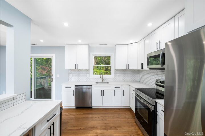 Property Photo:  15 Larissa Lane  NY 12590 