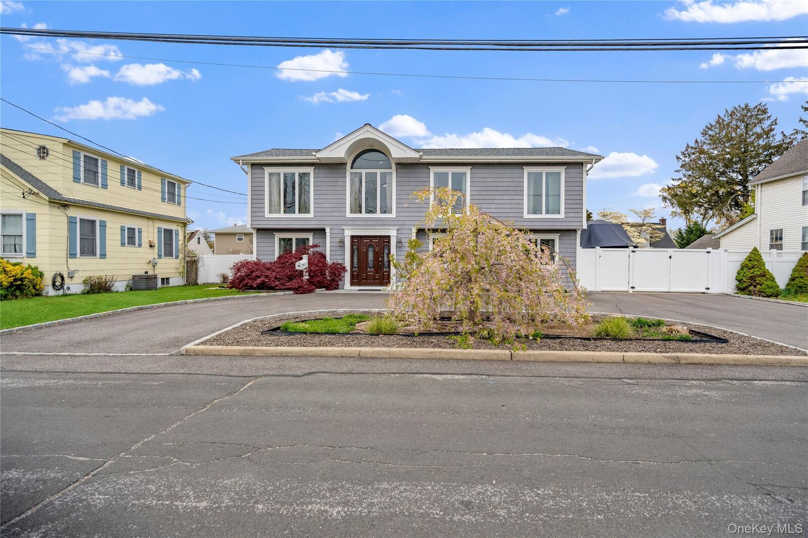 Property Photo:  18 Ithaca Street  NY 11757 