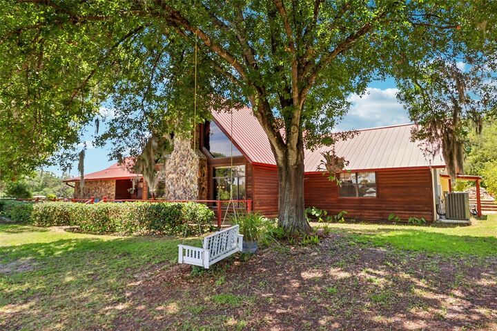Property Photo:  35841 Timbertop Lane  FL 34731 
