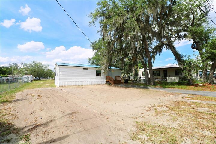 Property Photo:  2525 Panfish Drive  FL 33898 