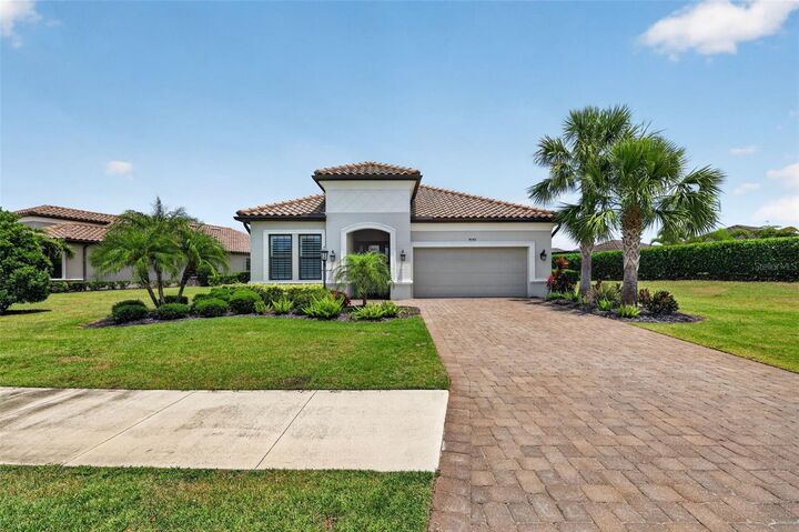 Property Photo: 4543 Terrazza Court FL 34211