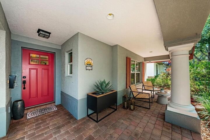 Property Photo:  5119 21st Avenue N  FL 33710 