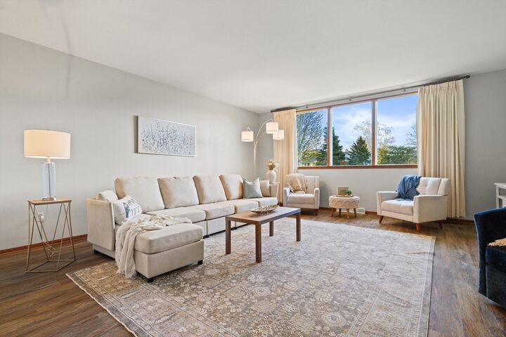 Property Photo:  726 Royal Park Rd  WI 53402 