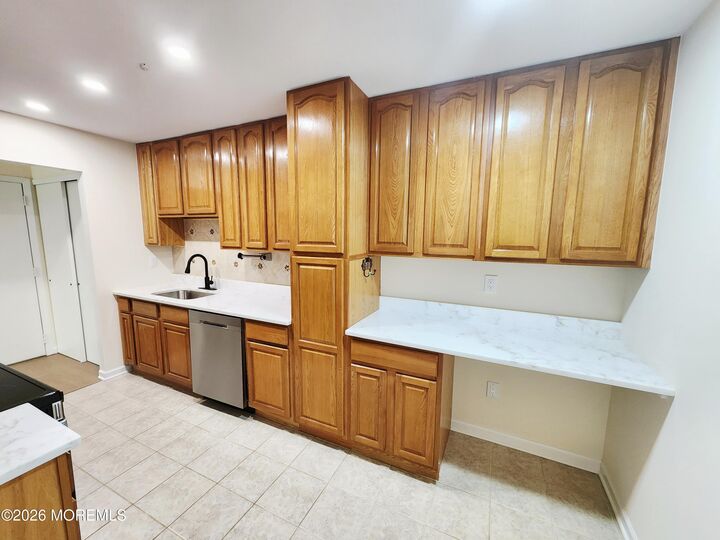 Property Photo:  26 Meadow Green Circle  NJ 07726 