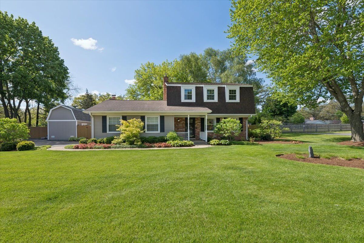 Property Photo:  4707 Daniel Drive  IL 60014 