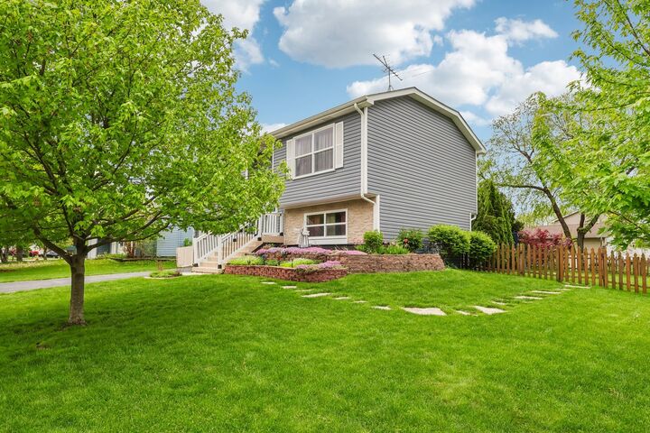Property Photo:  3085 Timber Hill Lane  IL 60504 