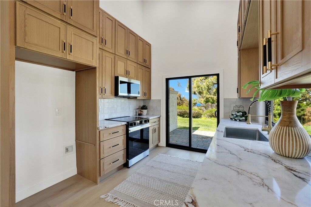 Property Photo:  700 Calle Bahia  CA 92672 