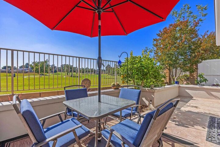 Property Photo:  907 Wentworth Circle  CA 92081 