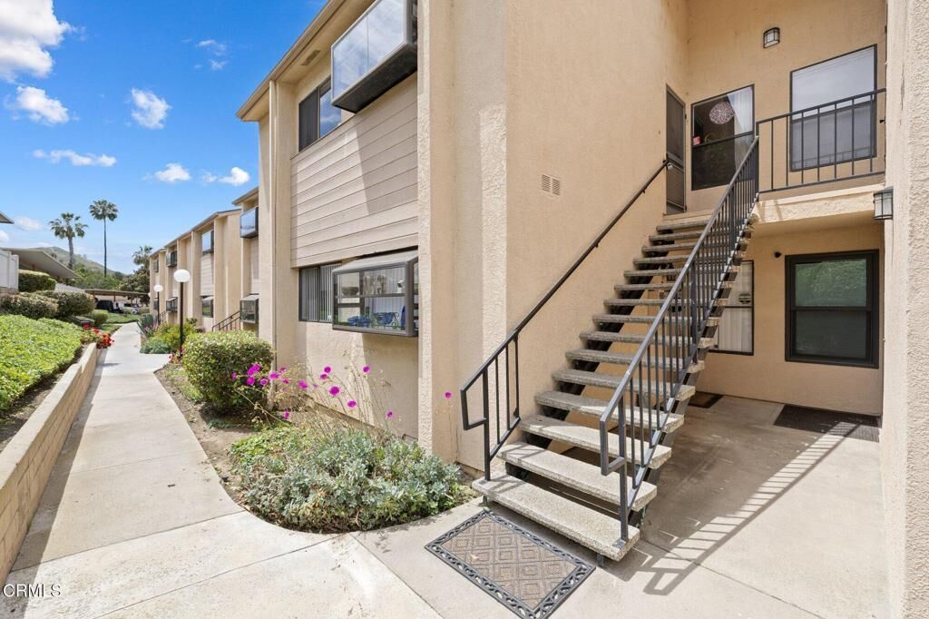 Property Photo:  771 Seneca Street D54  CA 93001 