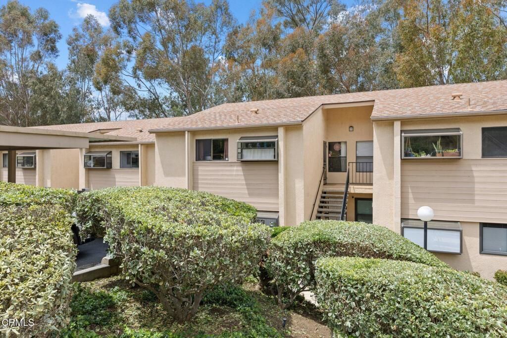 Property Photo: 771 Seneca Street D54 CA 93001
