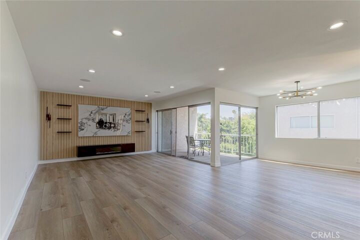 Property Photo:  4487 Colbath 309  CA 91423 