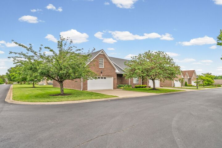 Property Photo:  41 Townsend Way  TN 37043 