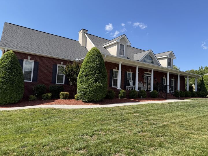 Property Photo:  2009 Brunswick Dr  TN 37087 