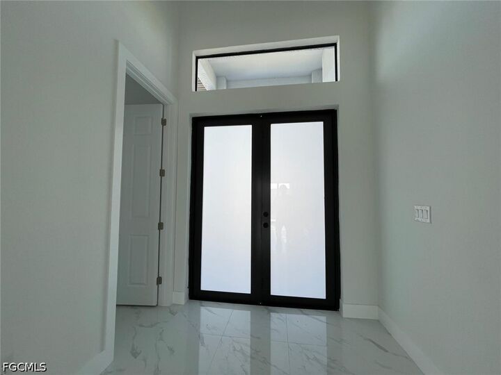Property Photo:  1319 NW 15th Avenue  FL 33993 