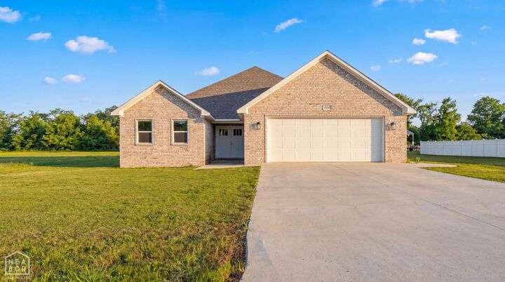 Property Photo:  403 Elizabeth Lane  AR 72401 