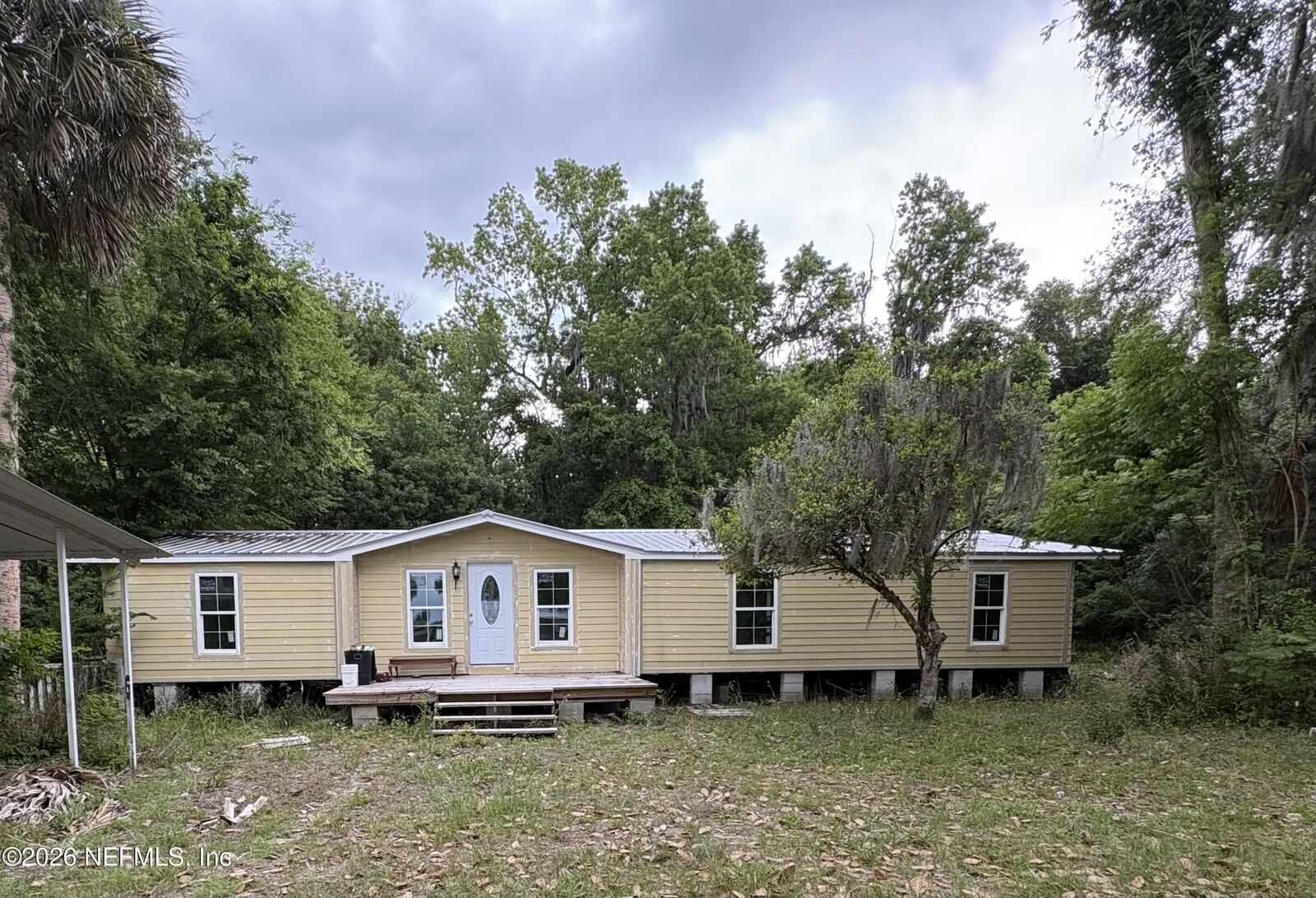 Property Photo:  112 Driftwood Lane  FL 32139 