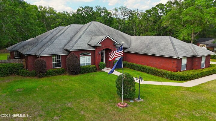 Property Photo: 4268 Powderhorn Court FL 32068