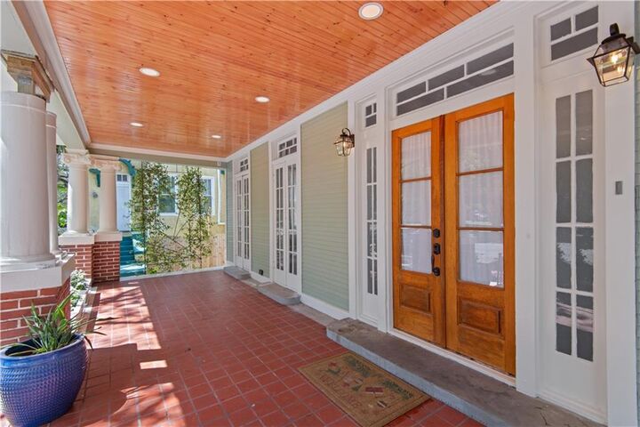 Property Photo:  3308 Napoleon Avenue  LA 70125 