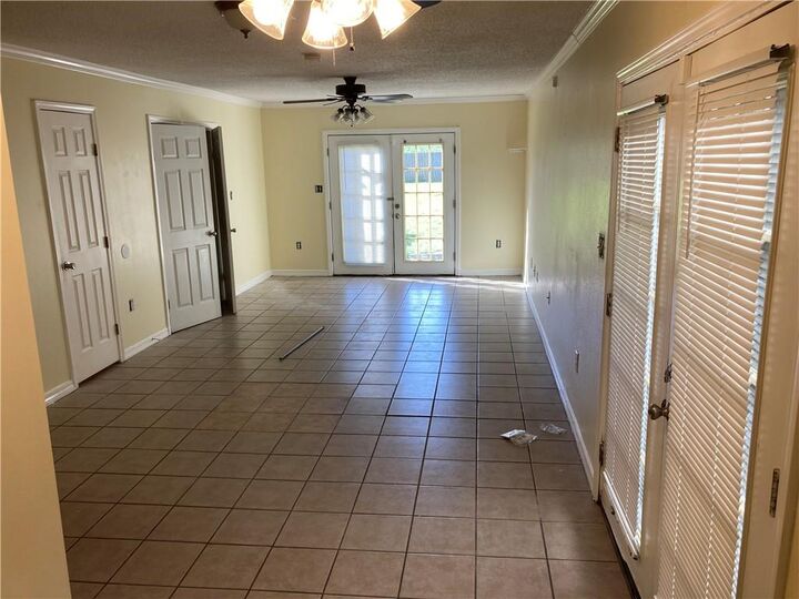 Property Photo: 6558 Bellaire Drive LA 70124