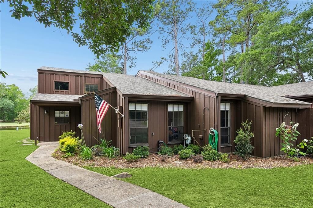 Property Photo:  640 N Beau Chene Drive 7  LA 70471 