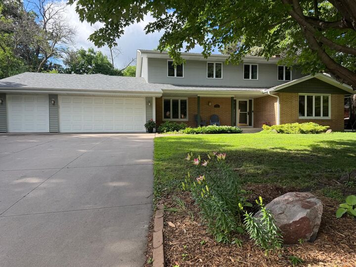 Property Photo:  8817 Westmoreland Lane  MN 55426 