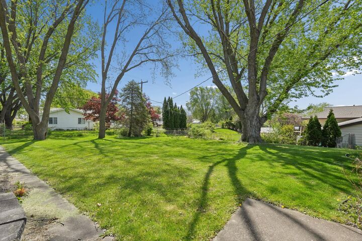 Property Photo:  8241 Innsdale Avenue S  MN 55016 