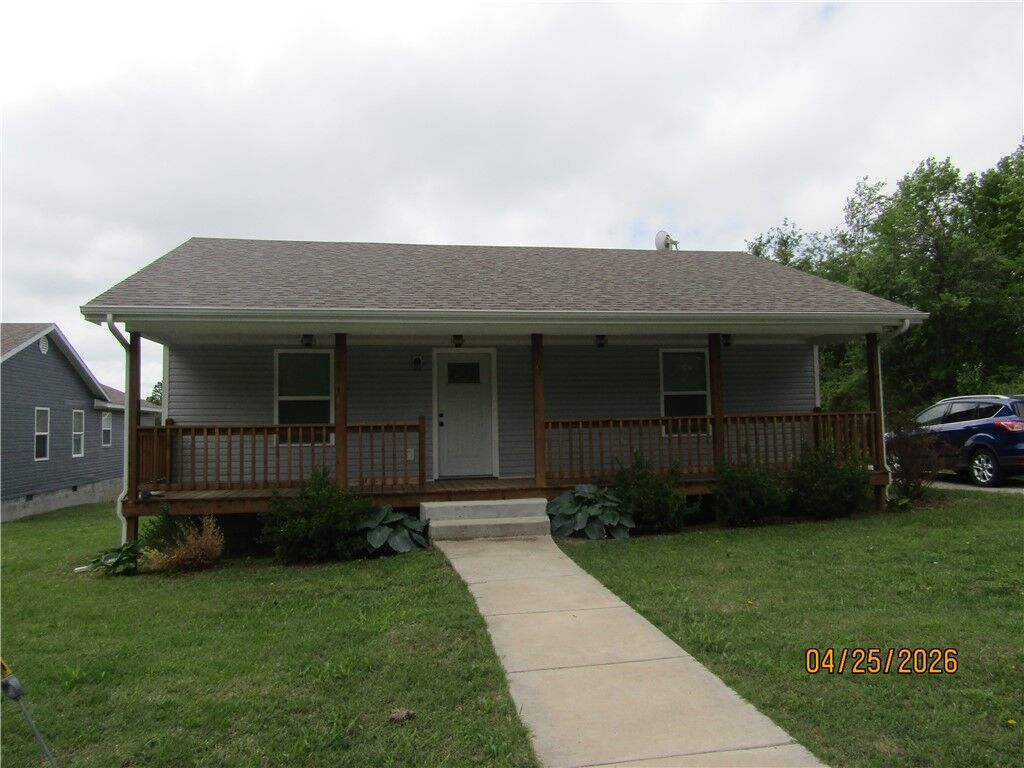 Property Photo:  205 Cedarvale Road  AR 72616 