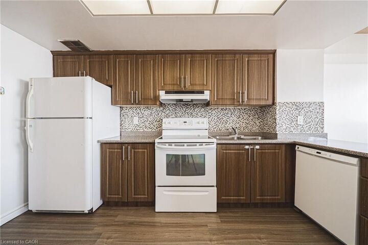 Property Photo:  8 Lisa Street 2404  ON L6T 4S6 