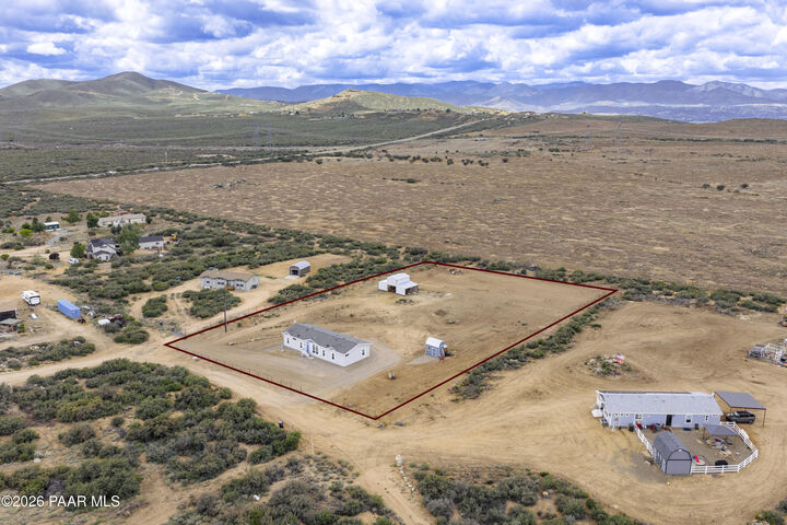 Property Photo:  17100 E Archer Lane  AZ 86327 