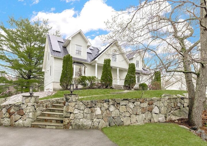 Property Photo:  19 Hammersmith Dr  MA 01906 