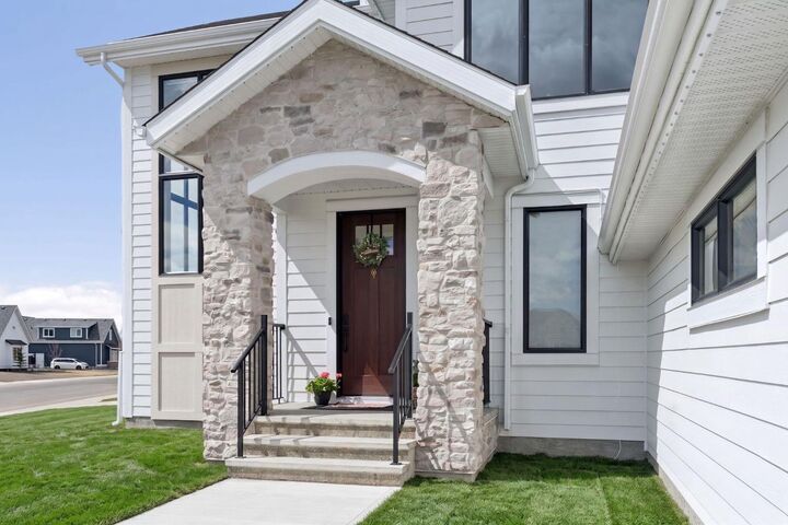 Property Photo:  430 Monterra Bay  AB T4C 0G9 