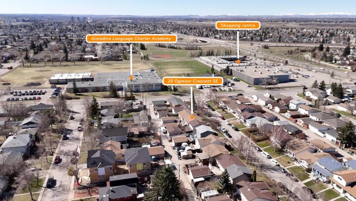 Property Photo:  20 Ogmoor Crescent SE  AB T2C 2E9 
