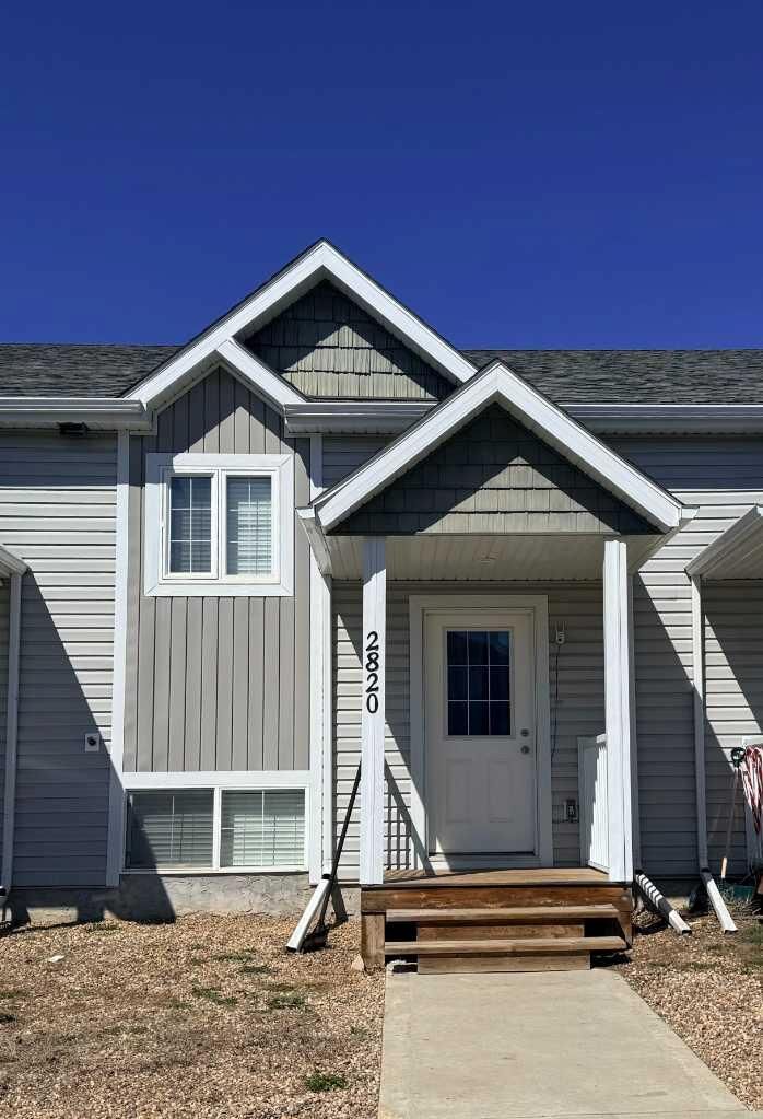 Property Photo:  2820 12 Avenue  AB T9W 0A9 