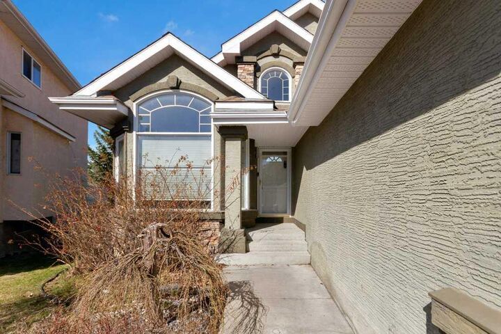 Property Photo:  63 Mt Assiniboine Circle SE  AB T2Z 2N6 