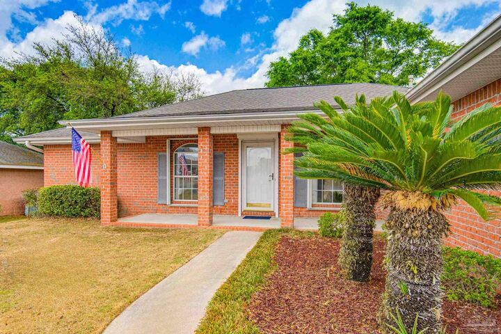 Property Photo:  2856 Atoka Trl  FL 32539 