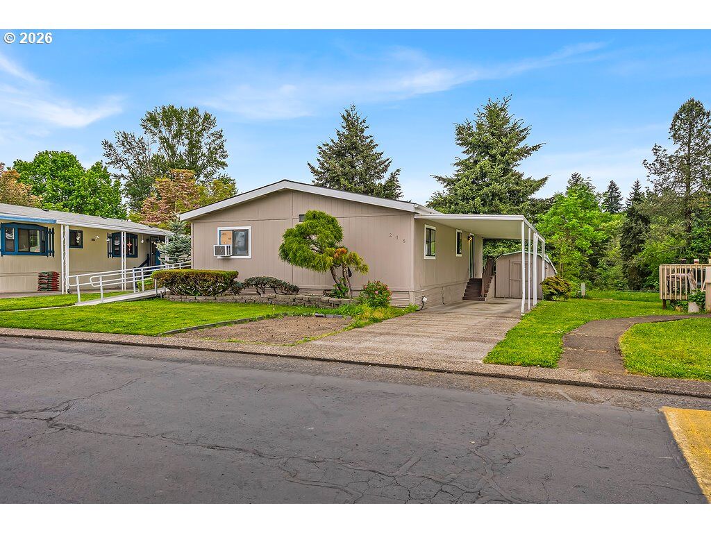 Property Photo: 12450 SW Fischer Rd 216 OR 97224