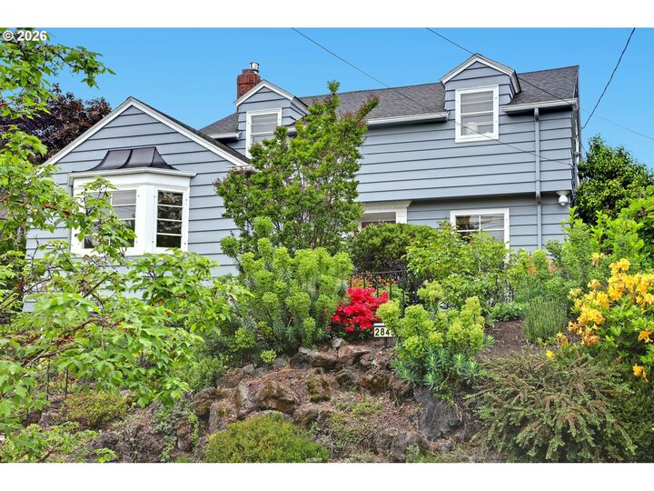 Property Photo:  2845 NE Dunckley St  OR 97212 