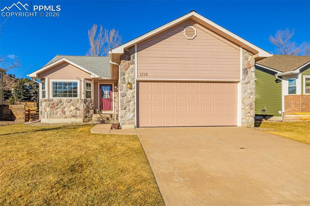 Property Photo:  1310 Bison Ridge Drive  CO 80919 