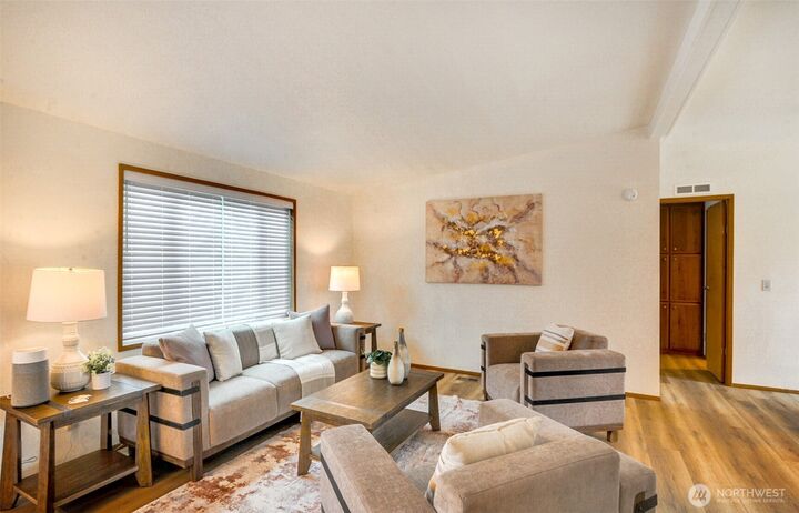 Property Photo:  3112  201st Place SW  WA 98036 